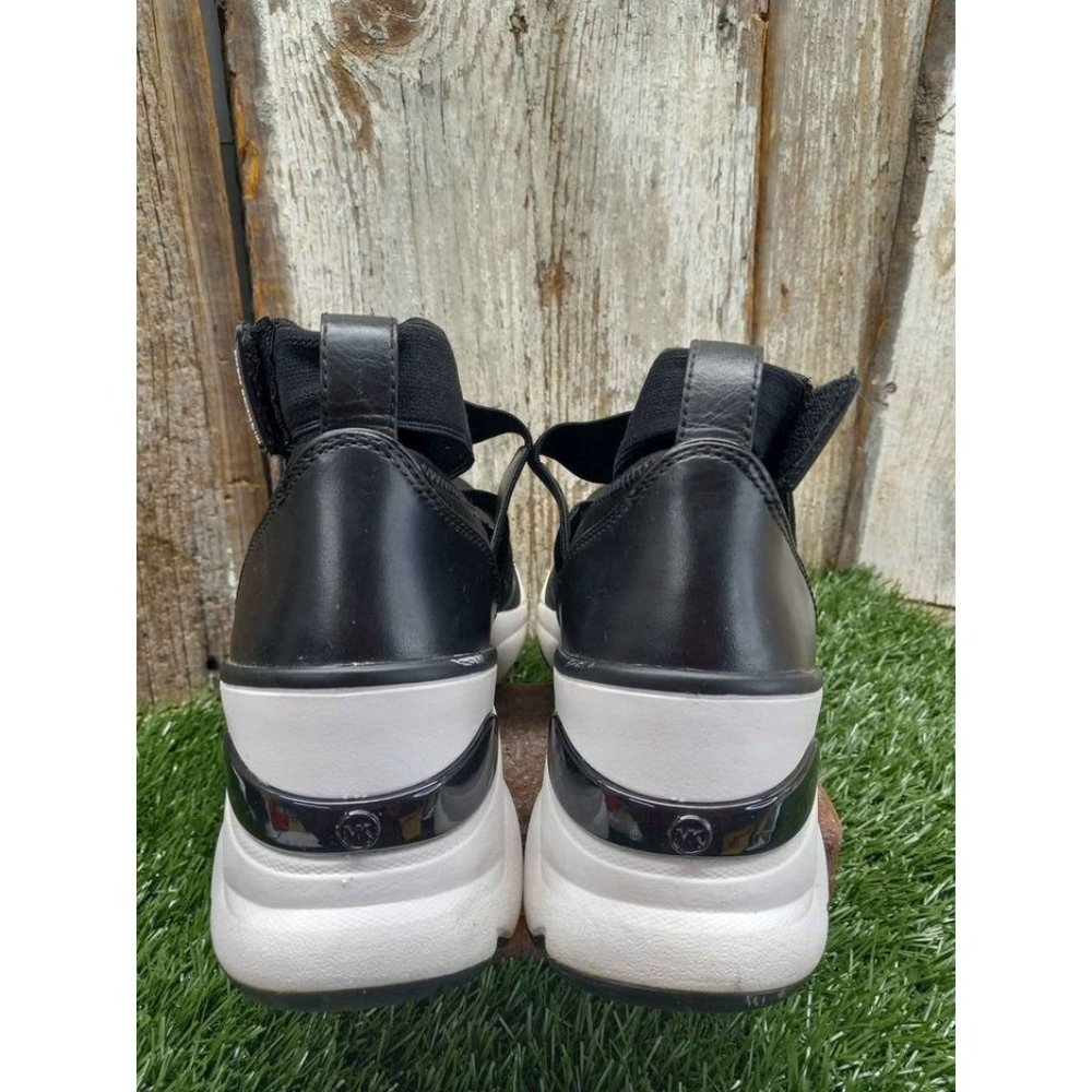 Black Women's Athletic Shoes - Picture 3 of 9